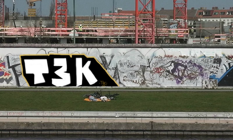 Bombing 1471129702371