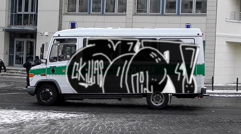 Bombing 1473097424701