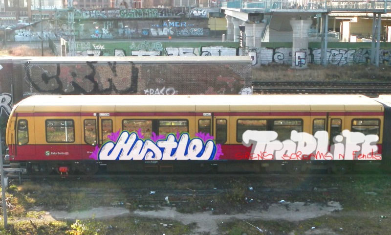 Bombing 1473271873530