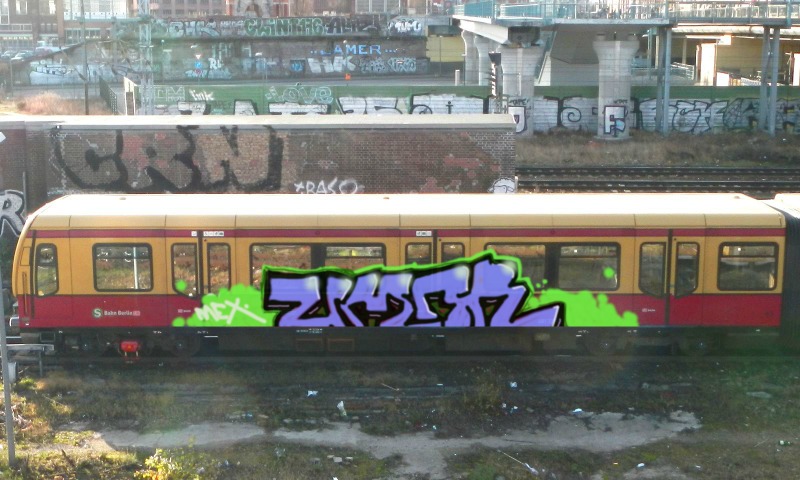 Bombing 1473544409988