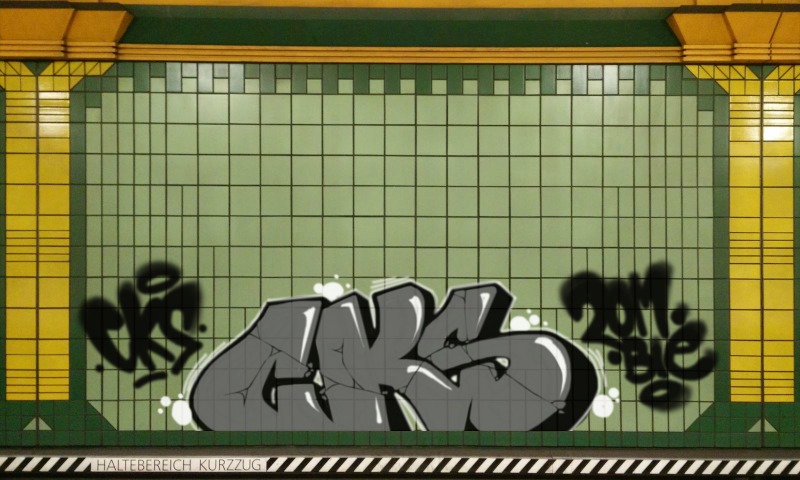 Bombing 1474968737403