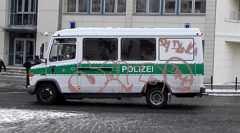 Bombing 1475534373945