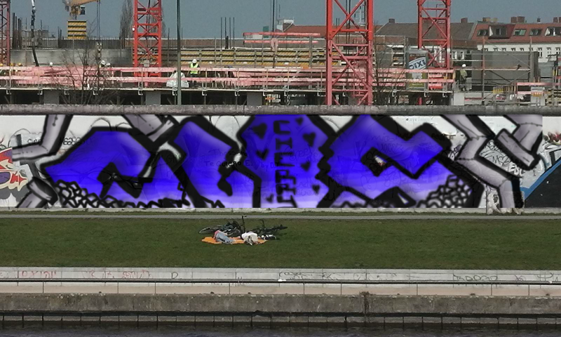 Bombing 1475647835445