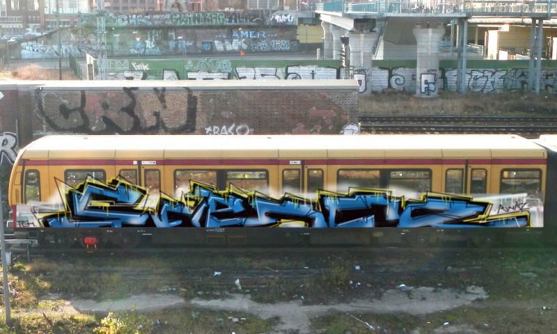 Bombing 1477814571666