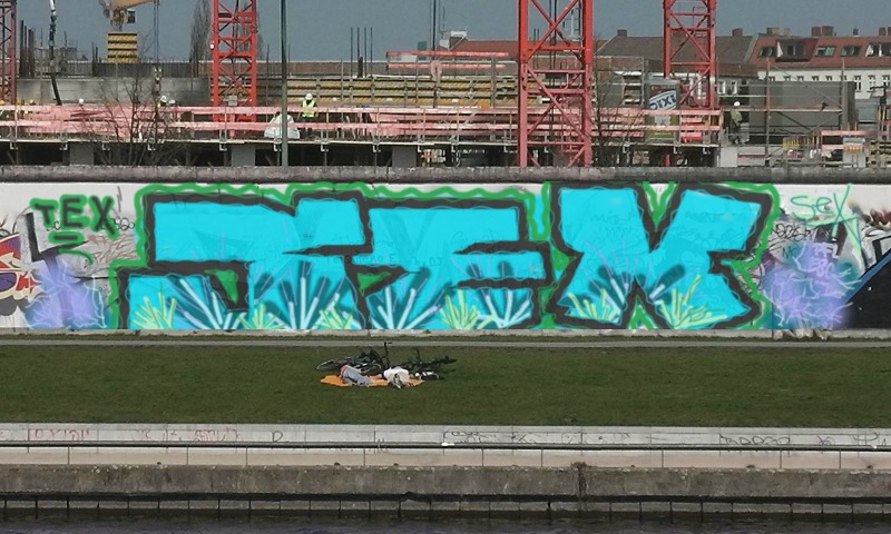 Bombing 1478103524091