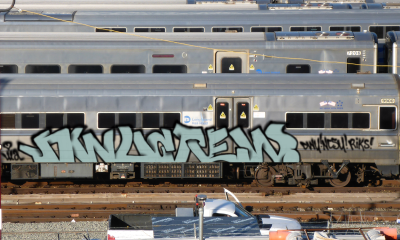 Bombing 1480073989968