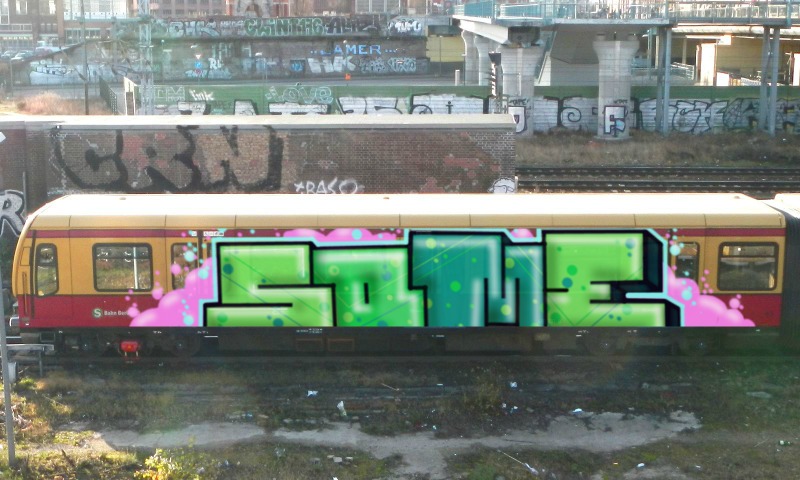 Bombing 1482101344244