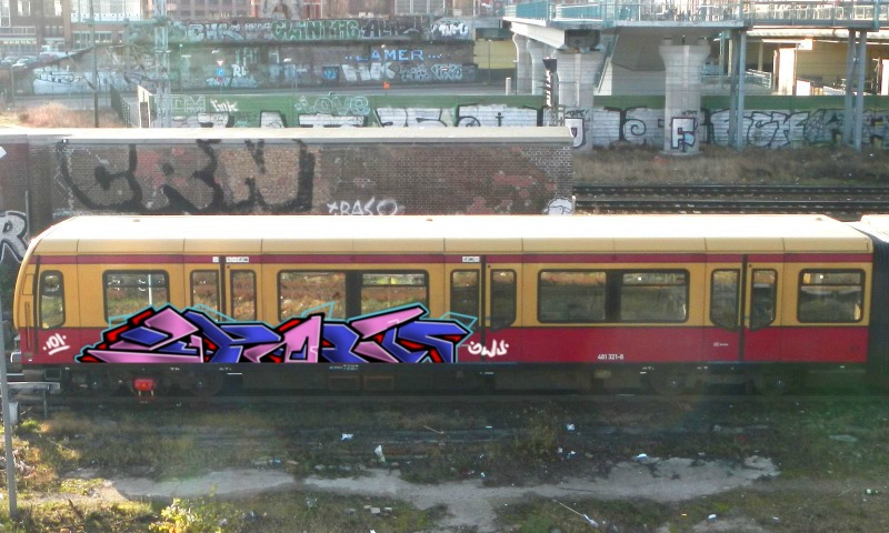 Bombing 1484679778590