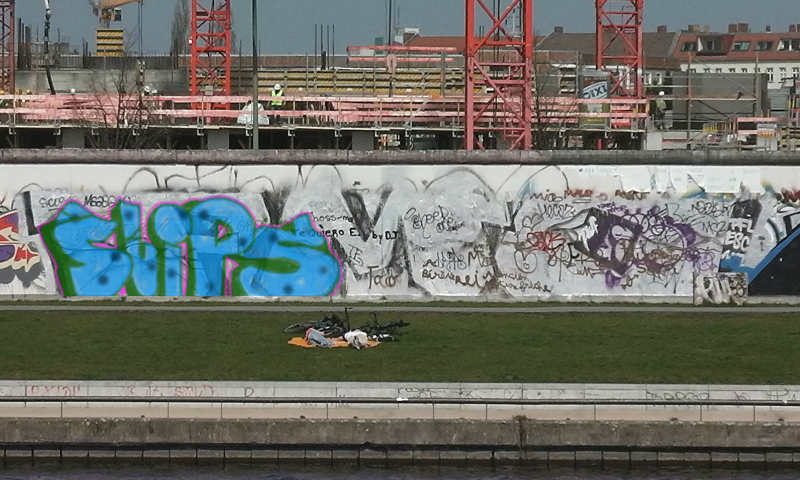 Bombing 1486707136215