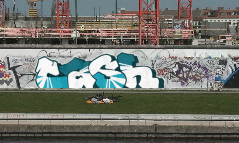 Bombing 1489350131251