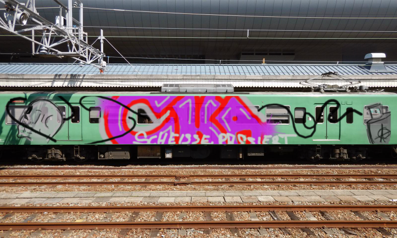 Bombing 1497909584725