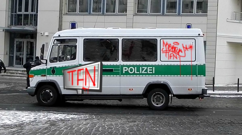 Bombing 1499442383036