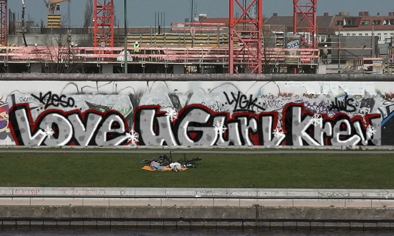 Bombing 1505809739447