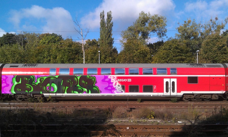 Bombing 1506955373697