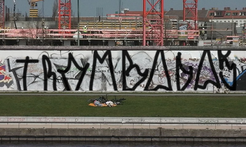 Bombing 1507324958904