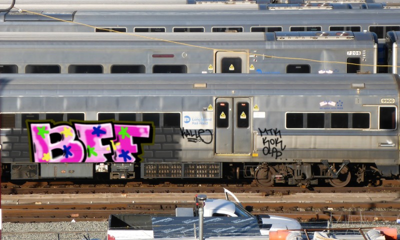 Bombing 1511473631984