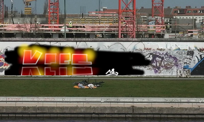 Bombing 1515318864575