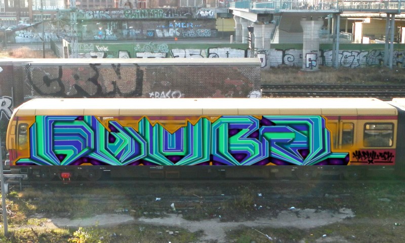 Bombing 1516253304584