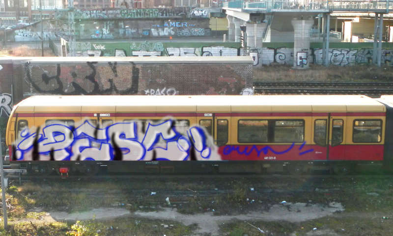 Bombing 1522856627621