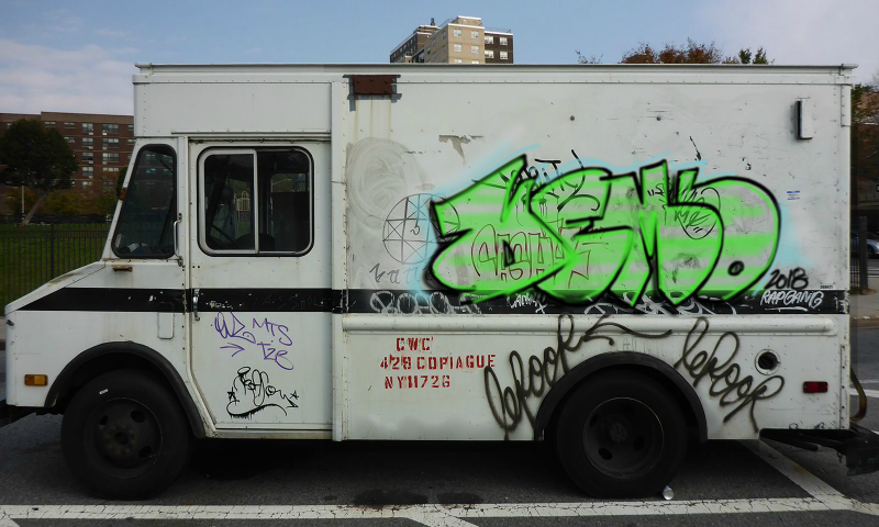 Bombing 1523487015375