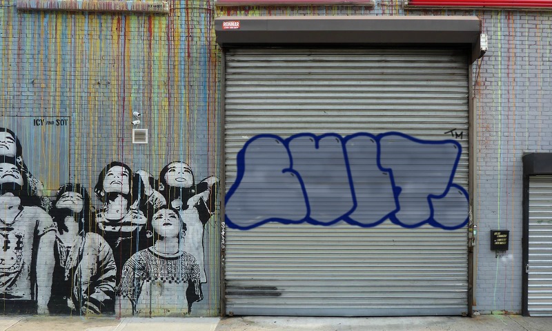 Bombing 1524196060279