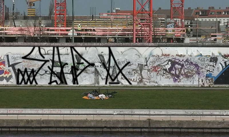 Bombing 1524956411359