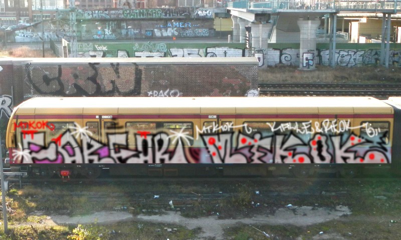 Bombing 1526115918944