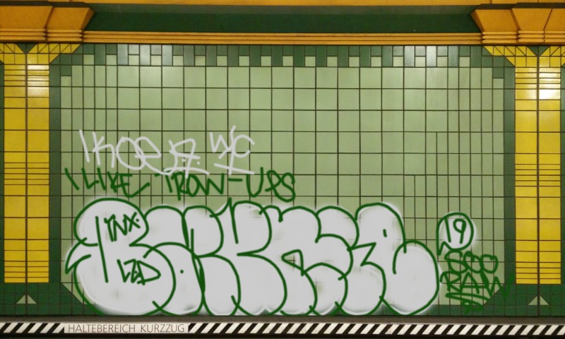 Bombing 1560439166389