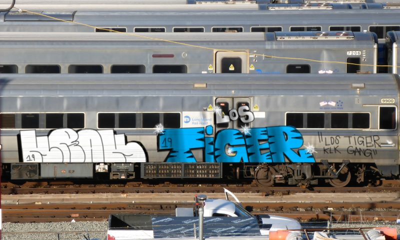 Bombing 1568863148858