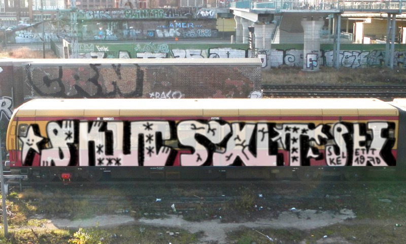 Bombing 1572486510898