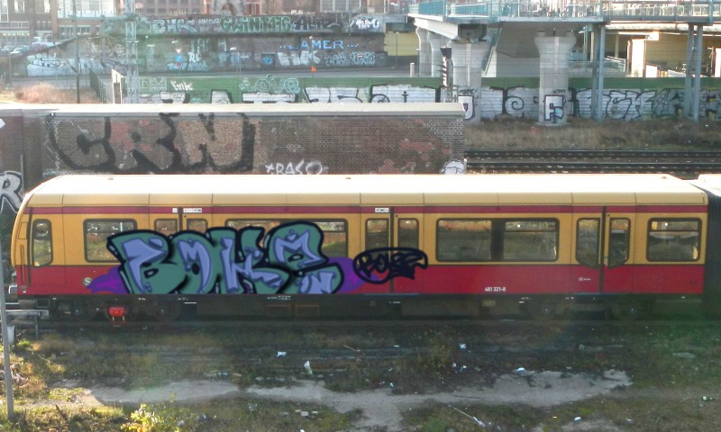 Bombing 1702584072383