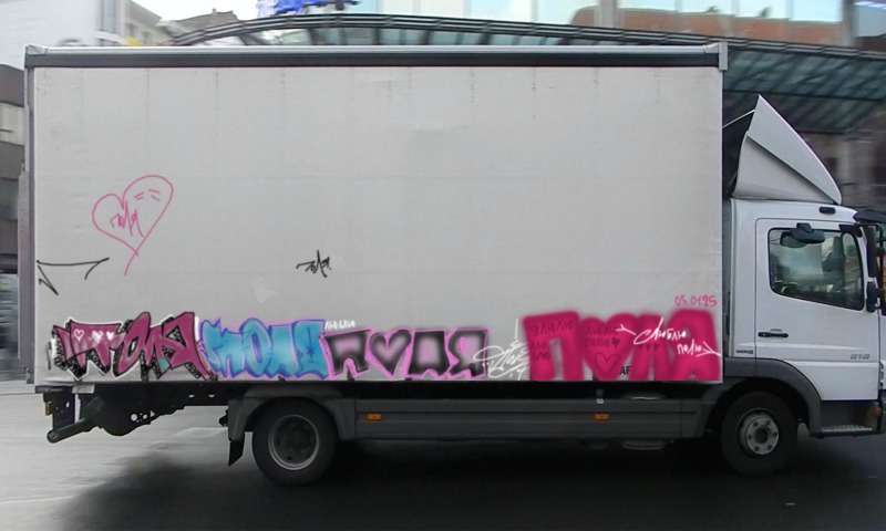 Bombing 1736101440033