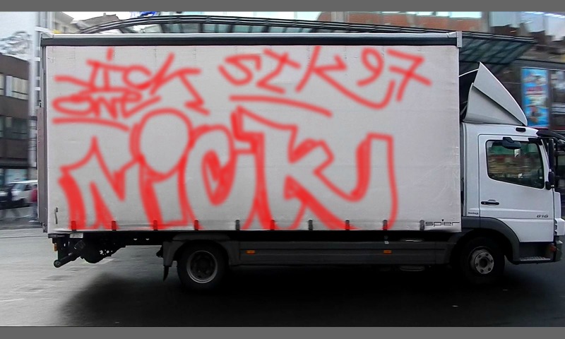 Bombing 1412360932801