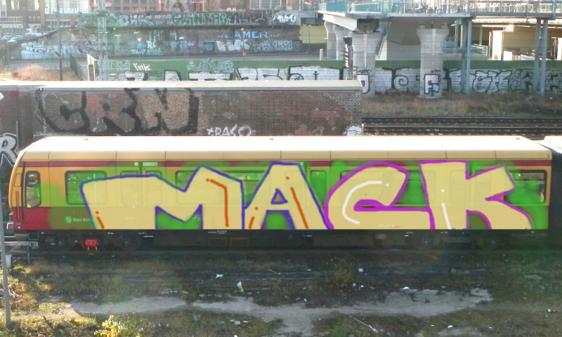 Bombing 1414086326730