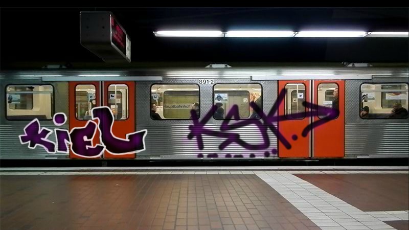 Bombing 1415621794087