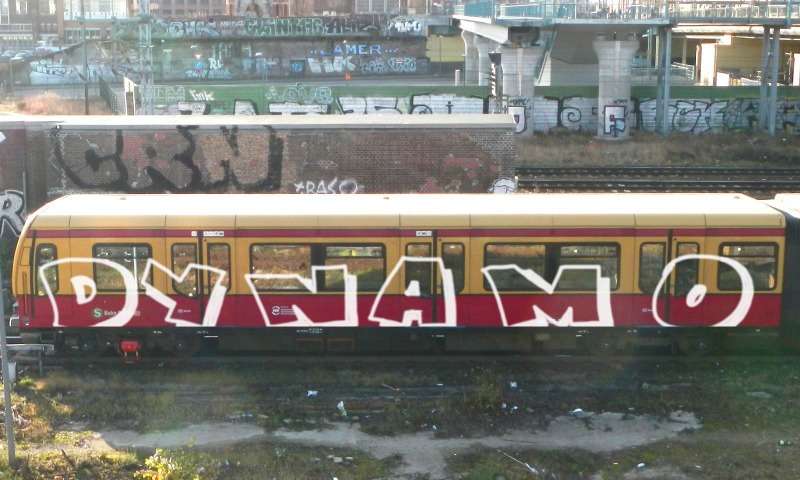 Bombing 1416073125918