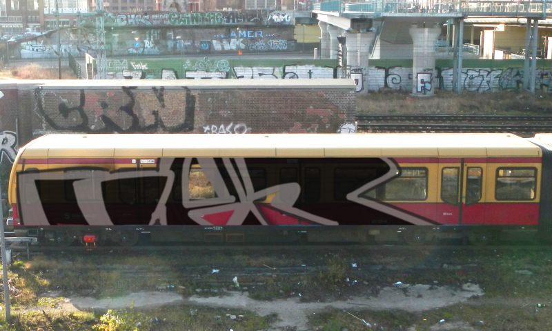 Bombing 1416285283669