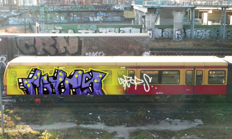 Bombing 1416321866702