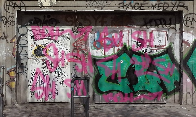 Bombing 1416509880387