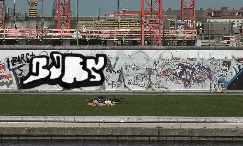 Bombing 1417978140195