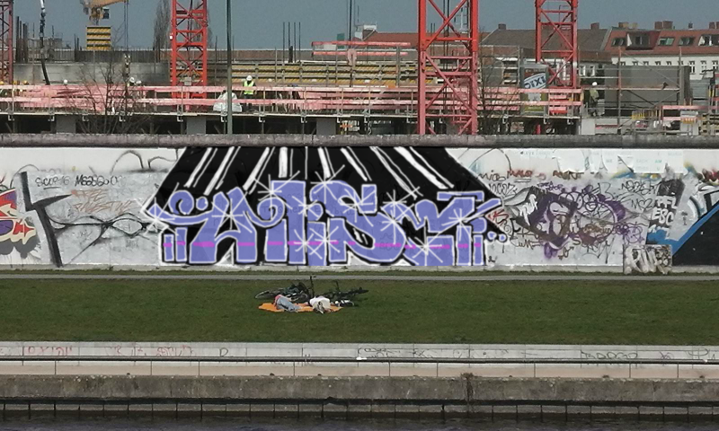 Bombing 1418332430660