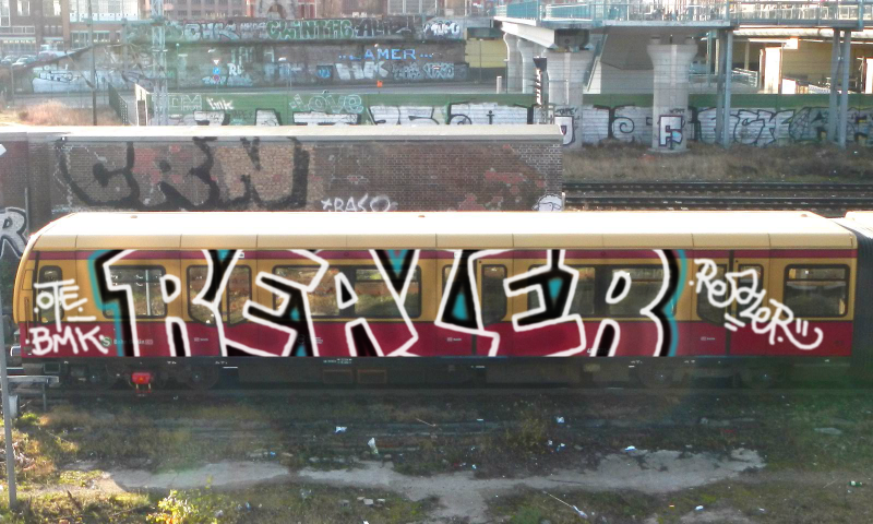 Bombing 1418645308236