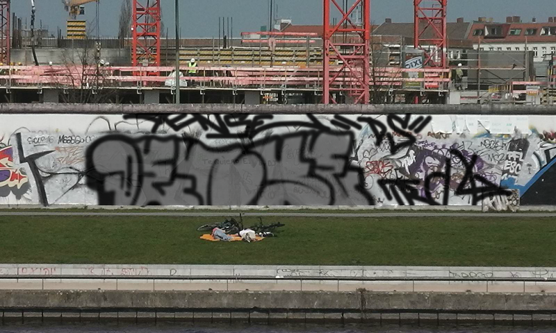 Bombing 1418741428025