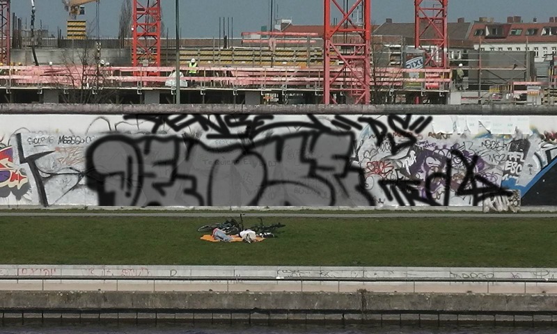 Bombing 1418741428025