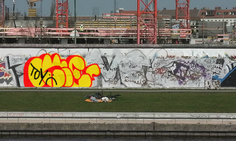 Bombing 1419970241386