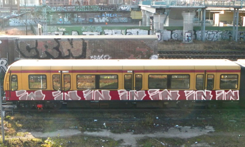 Bombing 1420790773056