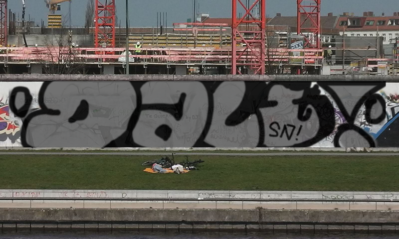 Bombing 1420923220093