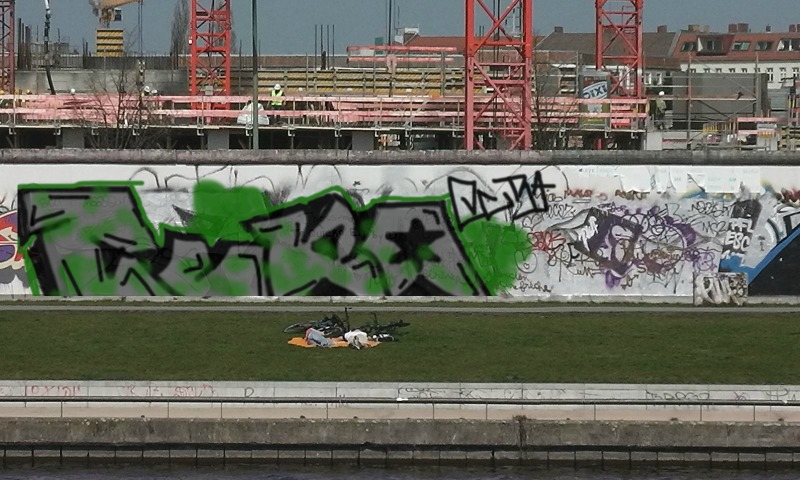 Bombing 1421169099330