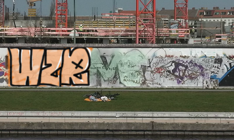 Bombing 1421912835001