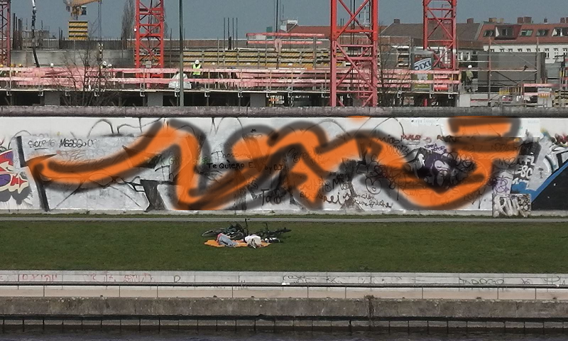 Bombing 1428642042630